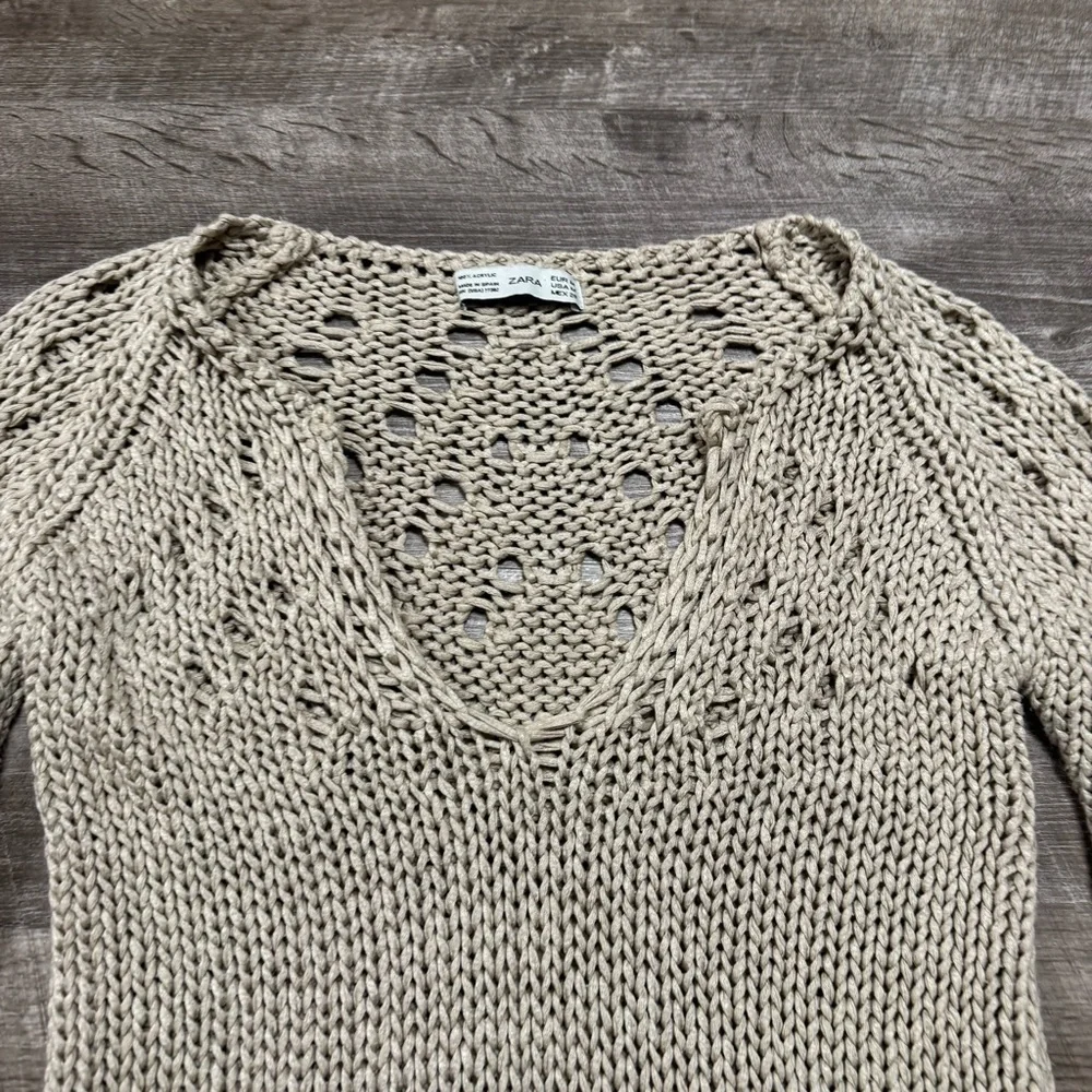 Zara Knit Beige Sweater Size Medium